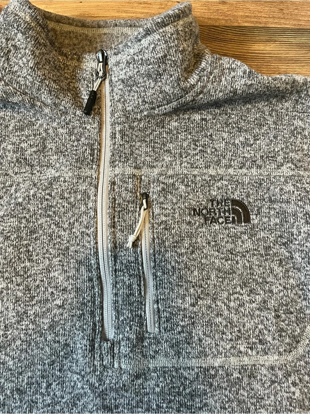 The North Face Men’s Large Gray Sweater Fleece 1/4 Zip Pullover Jacket Large